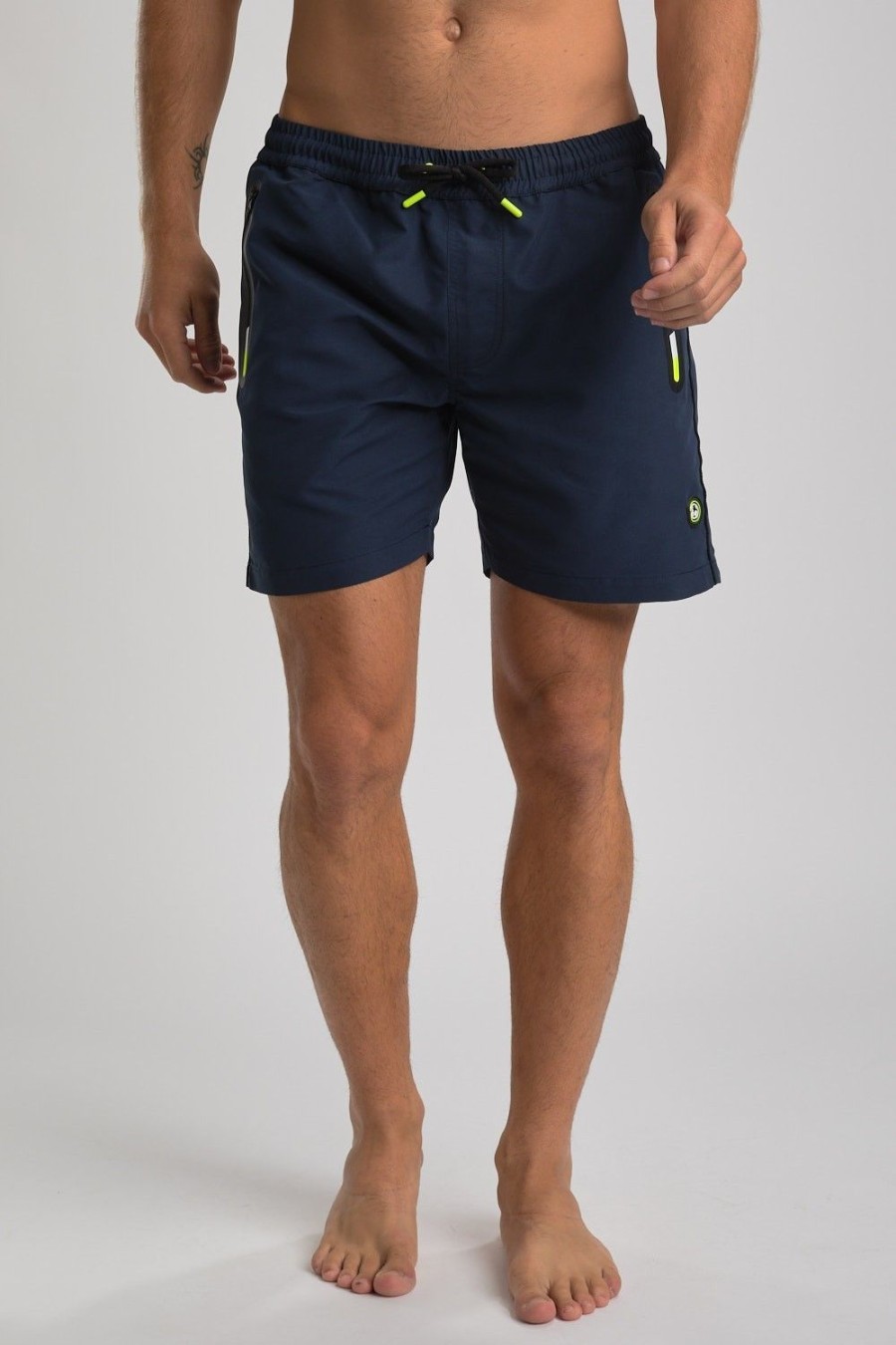 Homme Benson & Cherry Les Bas | Short De Bain Aux Details Fluorescents Pola Marine