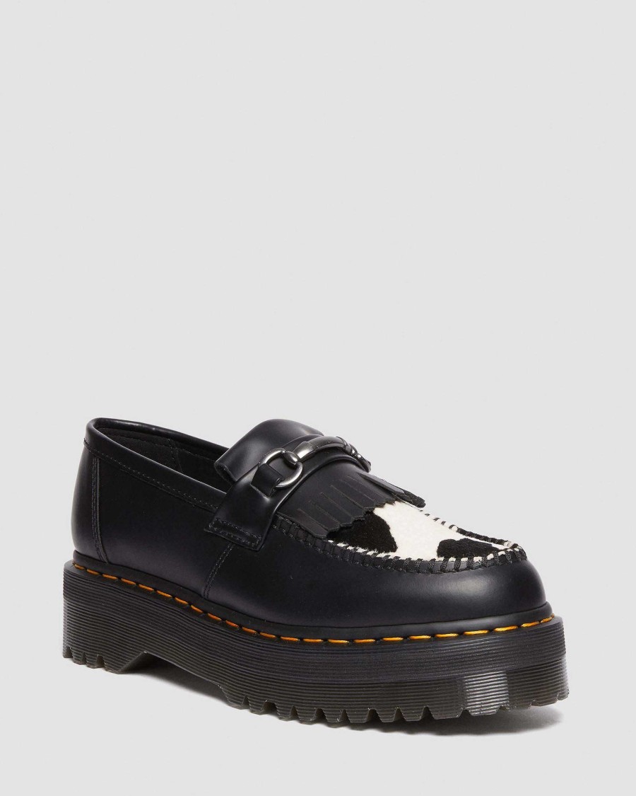 Messieurs Dr. Martens Chaussures Noires | Mocassins Kiltie En Cuir A Imprime Vache Adrian Snaffle Imprime Noir + Vache — Lisse + Cheveux Dessus