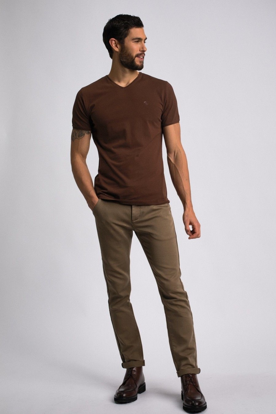 Homme Benson & Cherry T-Shirts Pour Homme | Tee-Shirt Coton Stretch Uni Col V Tahys Choco