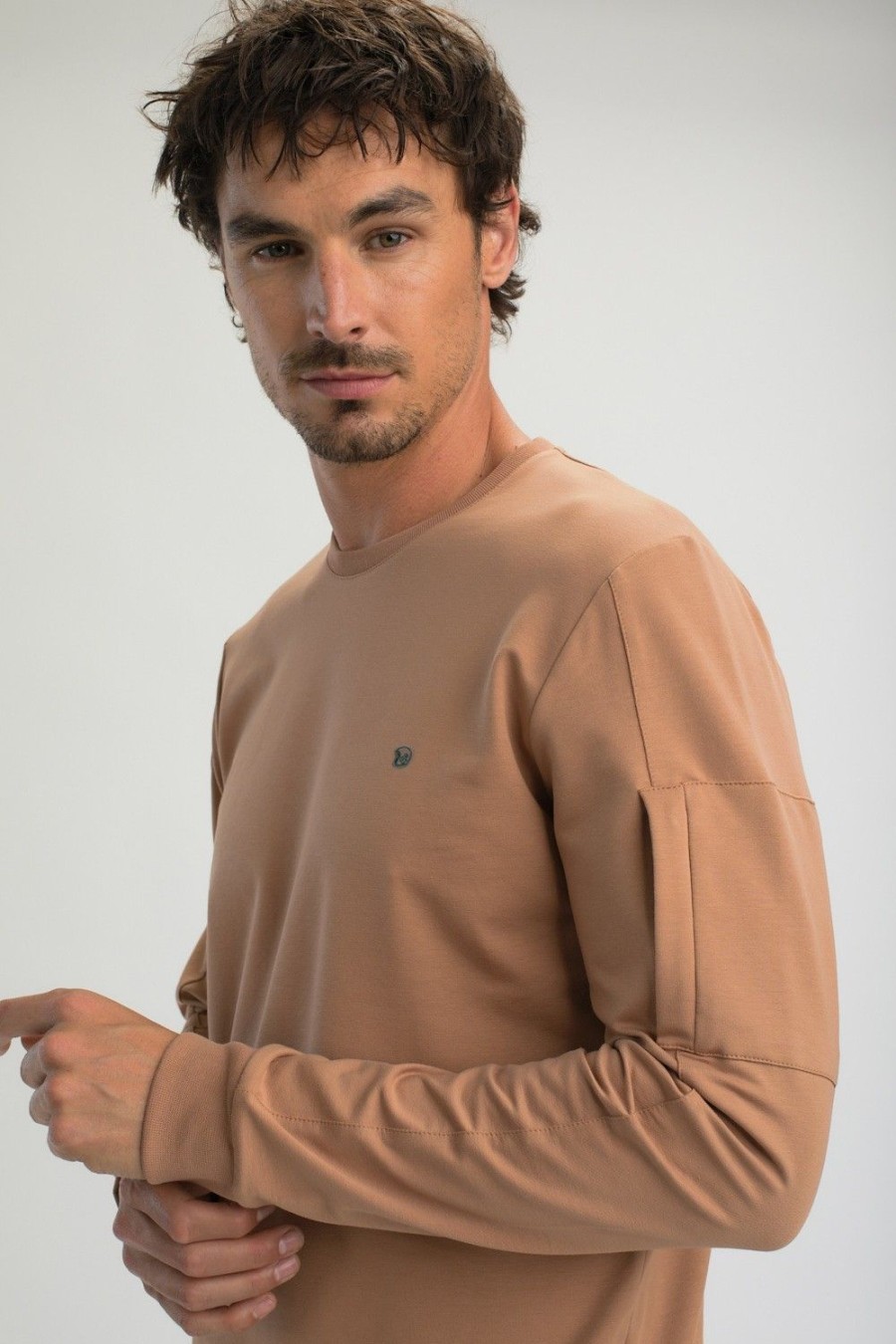 Homme Benson & Cherry Vestes Et Sweaterie Pour Homme | Sweat Col Rond Classique Schultz Camel