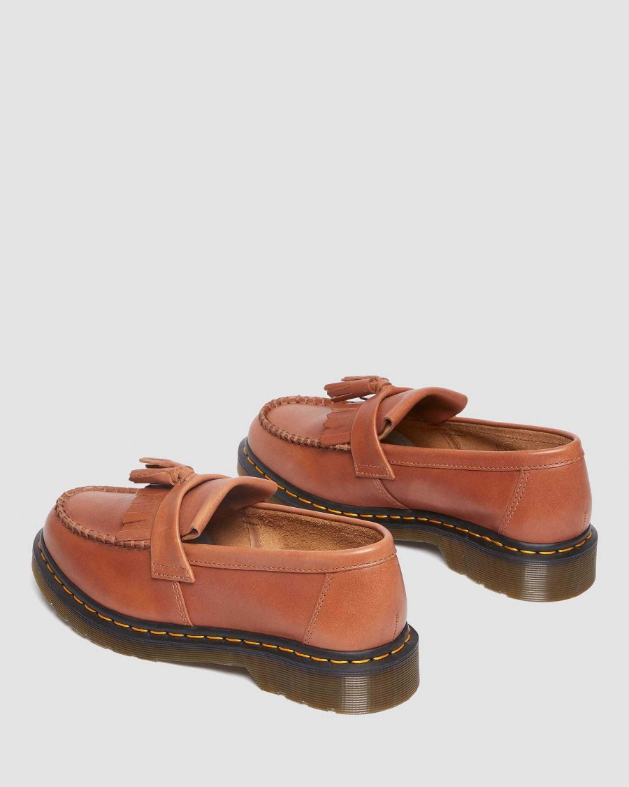 Messieurs Dr. Martens Tous Les Mocassins | Mocassins A Pampilles En Cuir Adrian Carrara Tan De Selle — Carrare