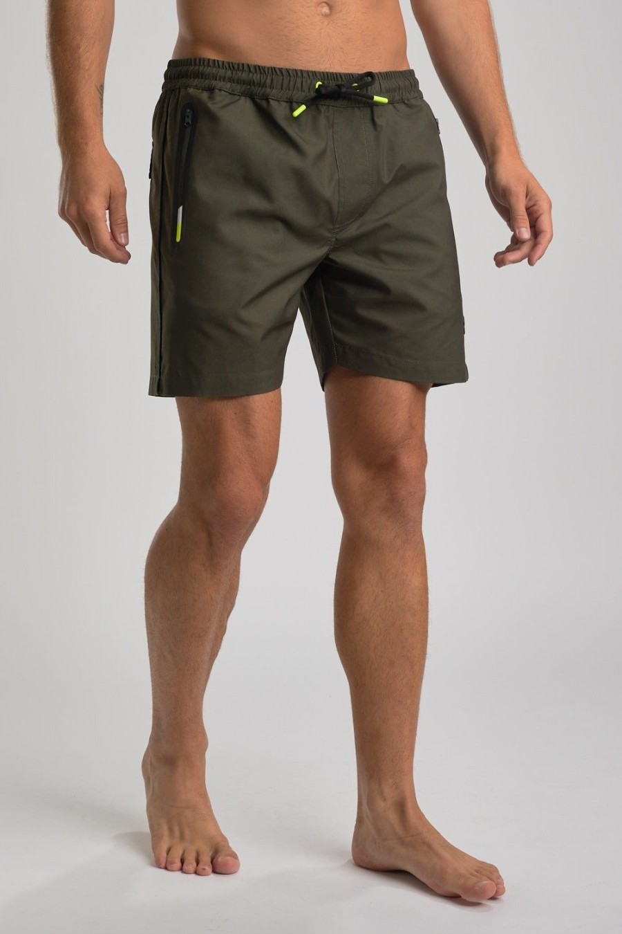 Homme Benson & Cherry Les Bas | Short De Bain Aux Details Fluorescents Pola Kaki