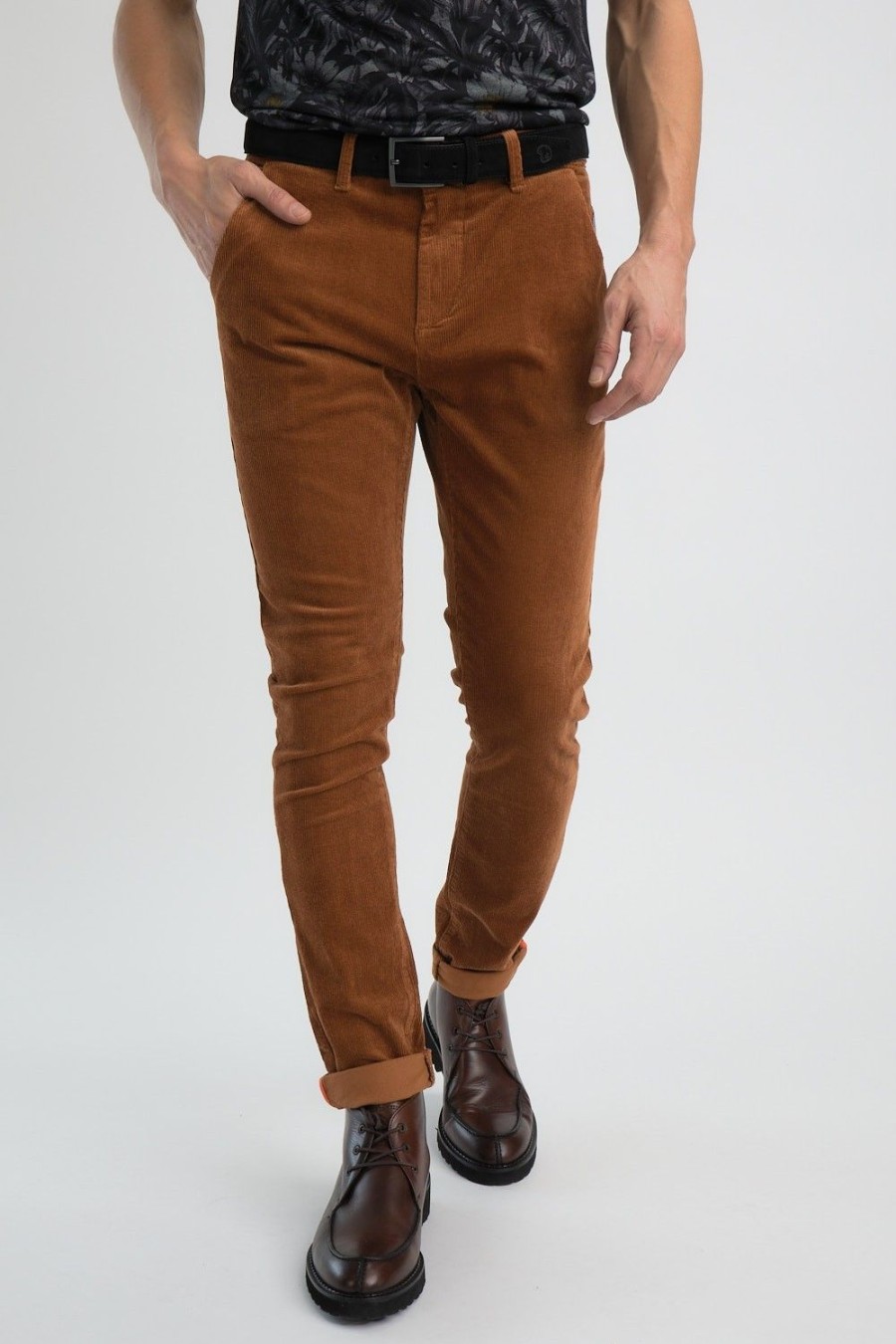 Homme Benson & Cherry Les Bas | Pantalon Velours Coteles January Tabac