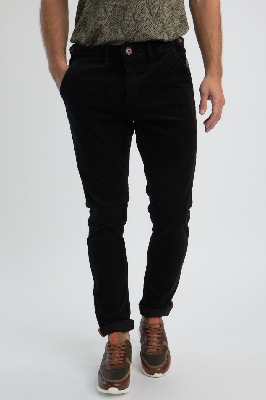 Homme Benson & Cherry Les Bas | Pantalon Velours Coteles January Noir