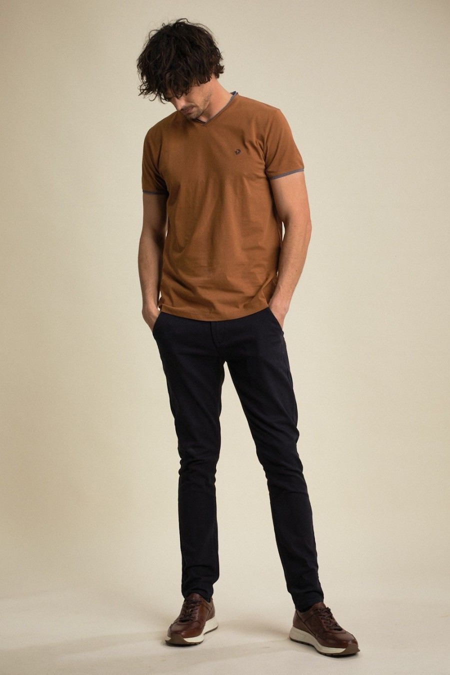 Homme Benson & Cherry T-Shirts Pour Homme | T-Shirt Coton Uni Col V Tujiano Camel