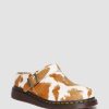 Dames Dr. Martens Chaussons | Tongs Isham A Imprime Vache Et Poils Jersey Vache Imprime — Cheveux Sur